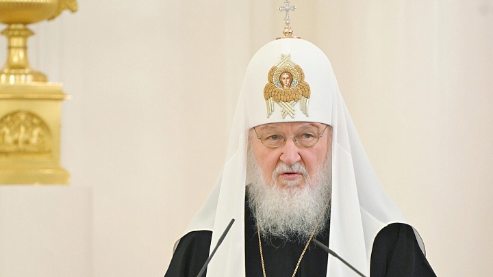 Патриарх Кирилл призвал верующих молиться за президента